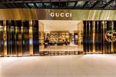 largest gucci stores